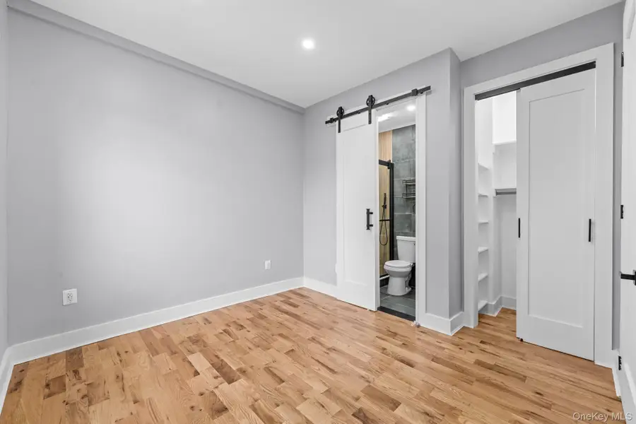 110 Walnut Street, Forest Hills, NY 11375 - Image #3