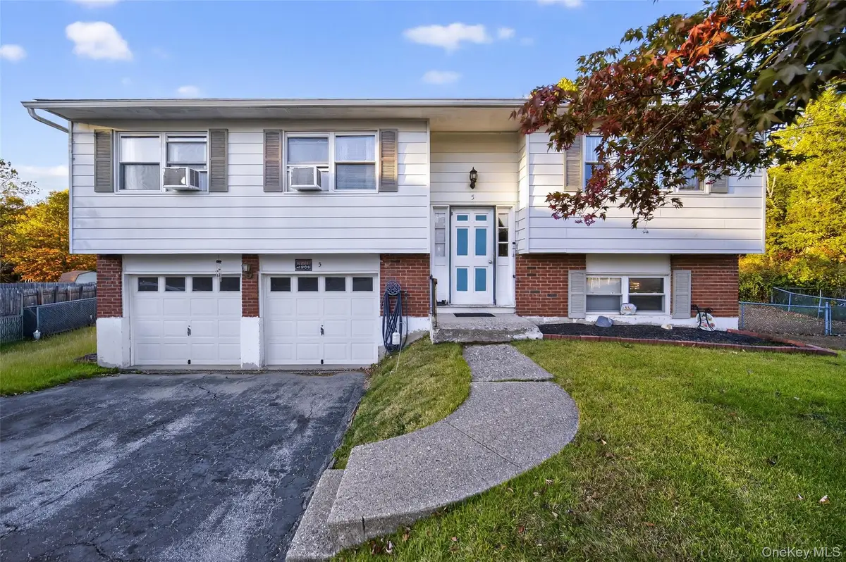 5 David Court, Poughkeepsie, NY 12603 - Image #1