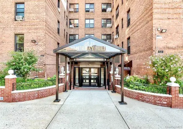 38-15 149 Street #3C, Flushing, NY 11354