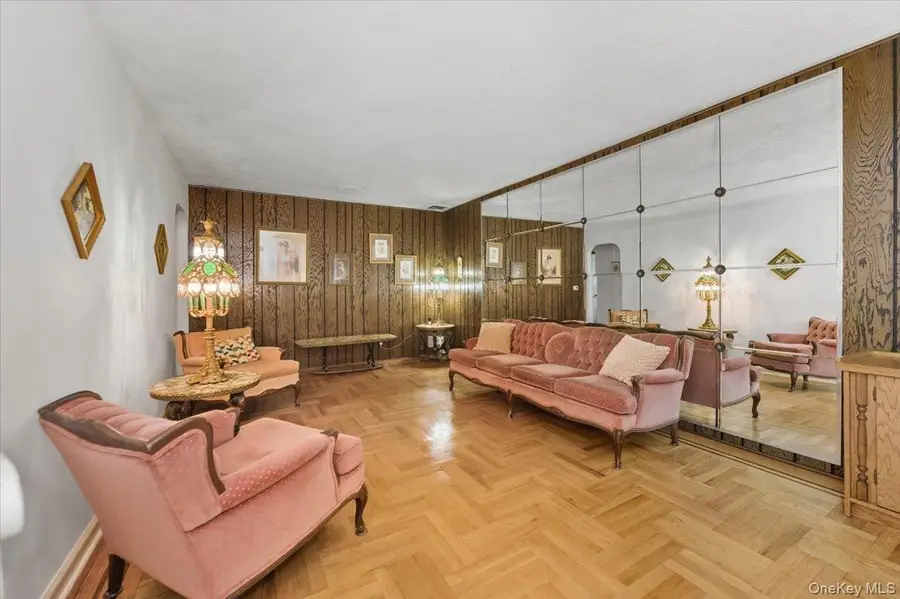 2708 Seymour Avenue, Bronx, NY 10469 - Image #3