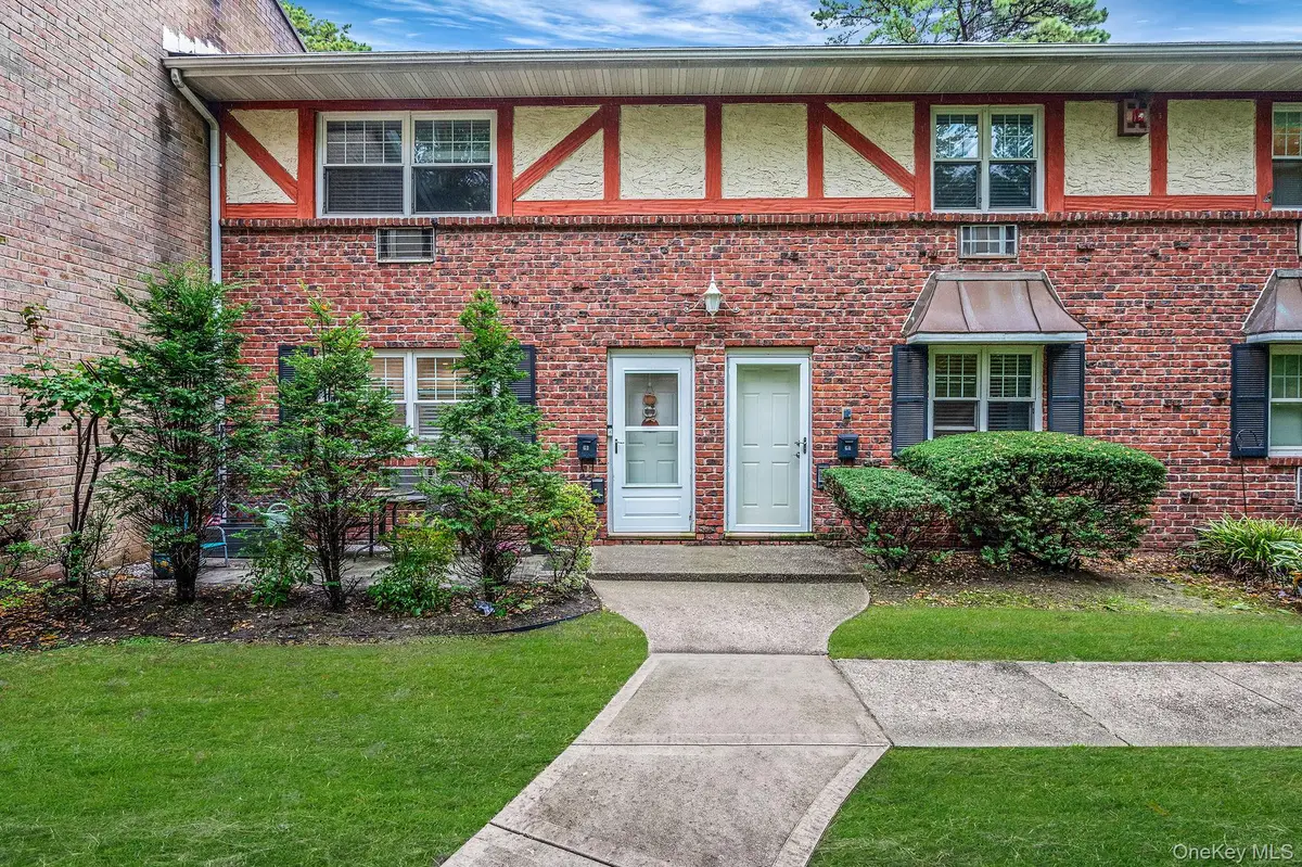 21 Glen Hollow Drive #G2, Holtsville, NY 11742 - Image #1