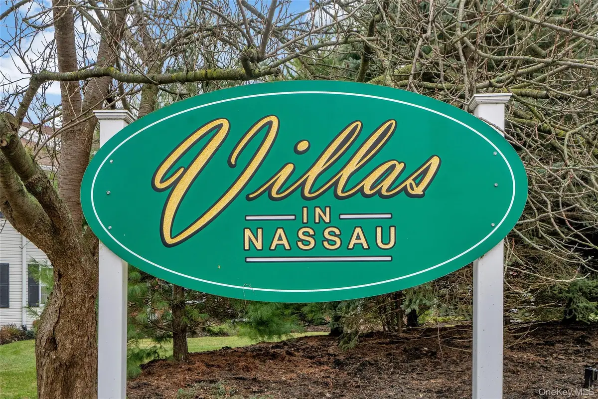 93 Palo Alto Drive, Plainview, NY 11803 - Image #1