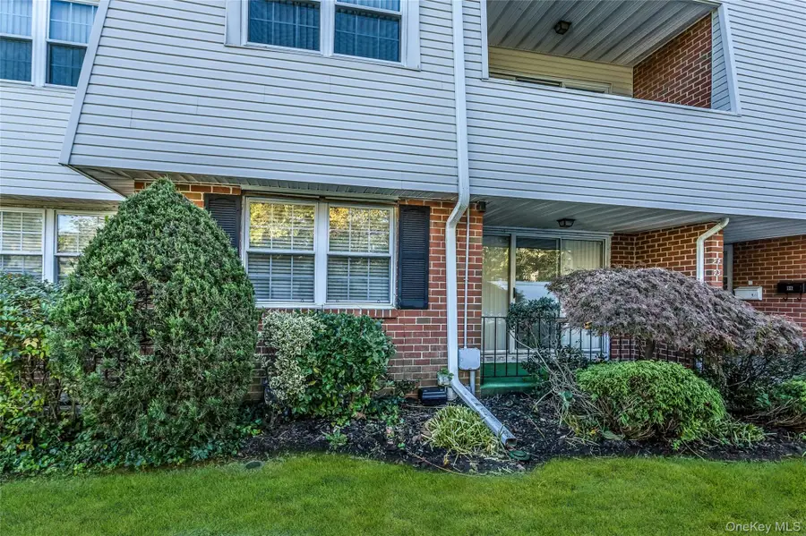 93 Palo Alto Drive, Plainview, NY 11803 - Image #3