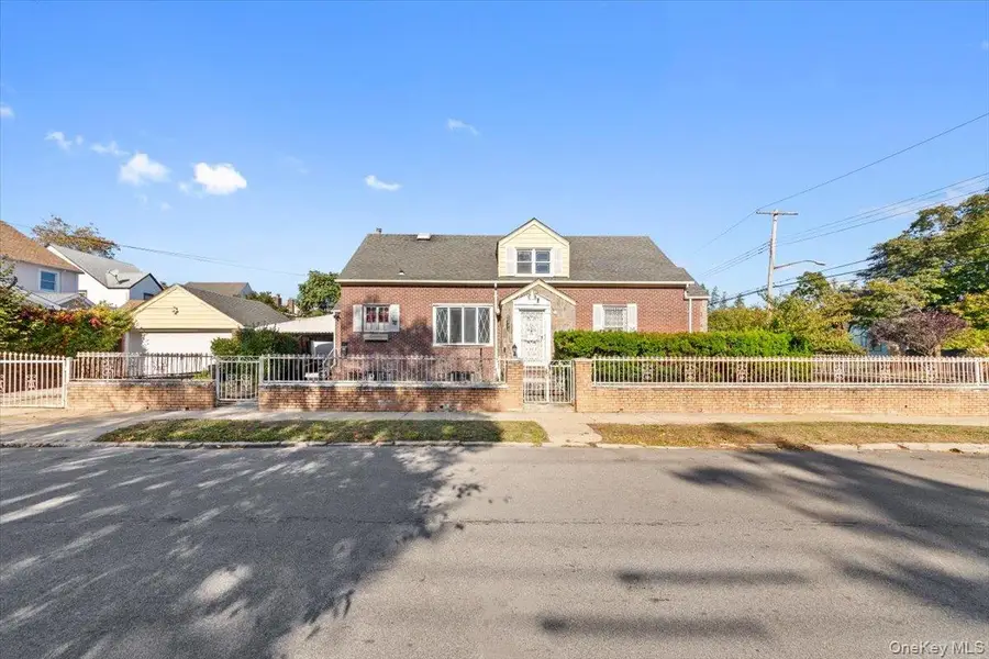 22415 138th Avenue, Springfield Gardens, NY 11413 - Image #2