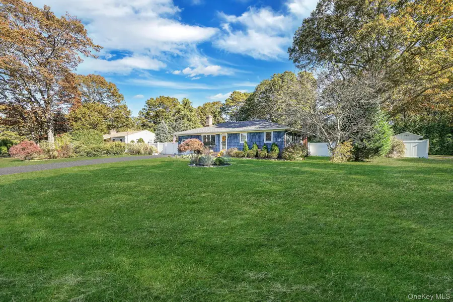 243 Robinson Avenue, East Patchogue, NY 11772 - Image #2