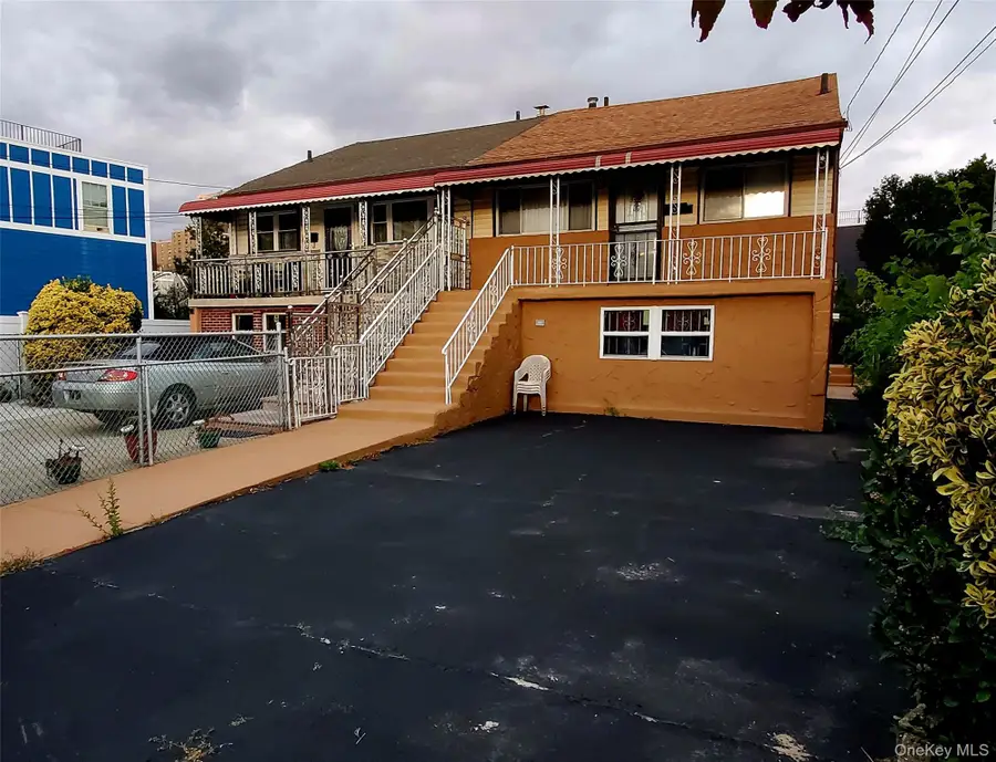 318 Beach 42nd Street, Far Rockaway, NY 11691 - Image #2