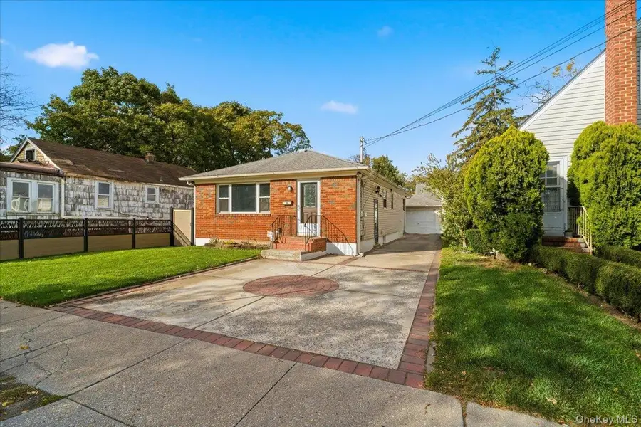 1040 Brookside Avenue, Uniondale, NY 11553 - Image #2