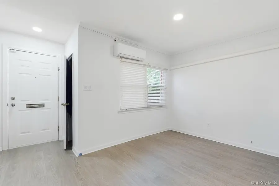 4826 193rd Street, Fresh Meadows, NY 11365 - Image #3