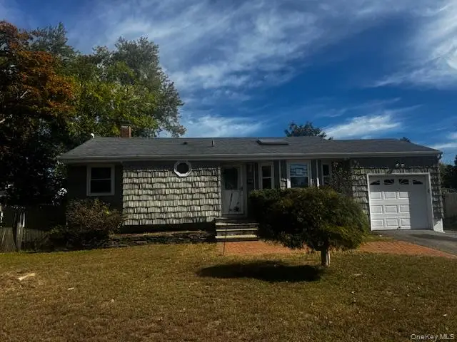 3115 Chestnut Avenue, Medford, NY 11763 - Image #1