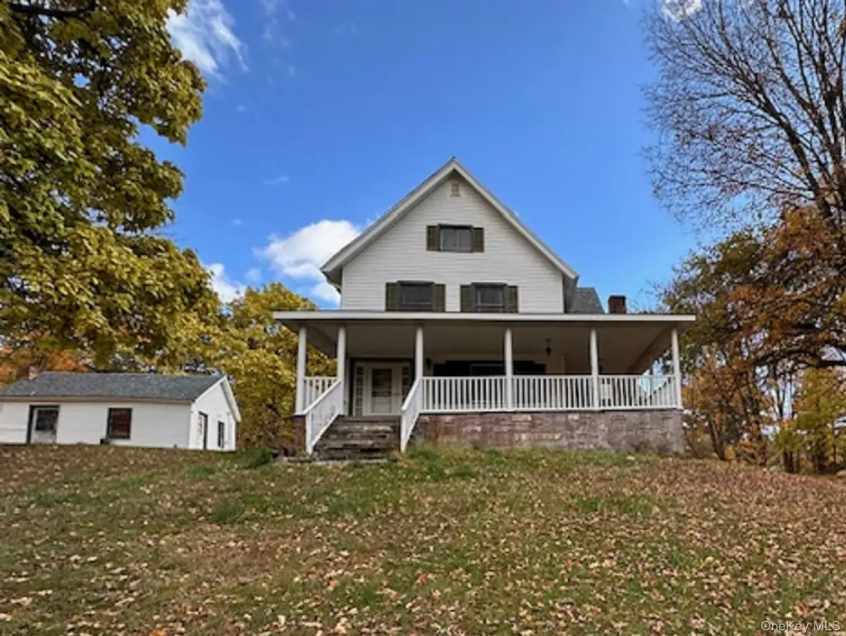 340 Vineyard Avenue, Highland, NY 12528 - Image #1