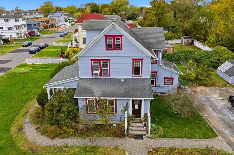 366 Rider Avenue, Patchogue, NY 11772 - Image #3