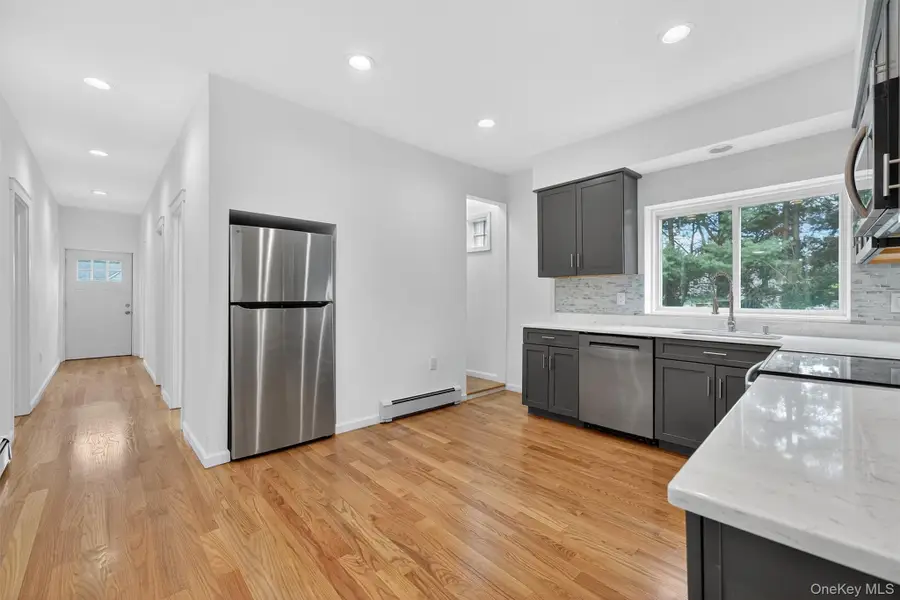 85 Holloran Road, New Windsor, NY 12553 - Image #3