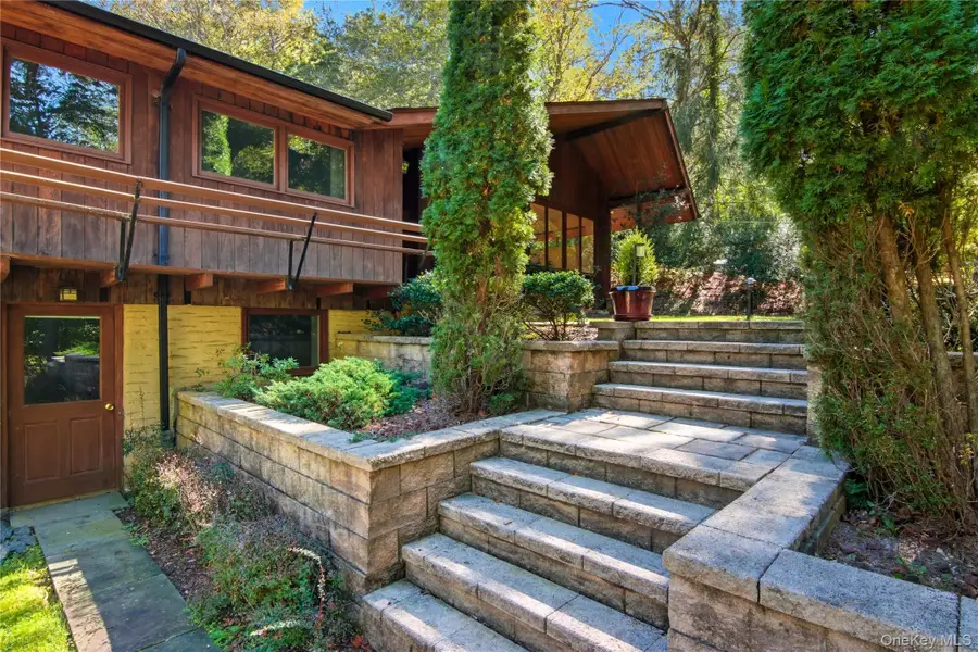 341 River Road, Saint James, NY 11780 - Image #3