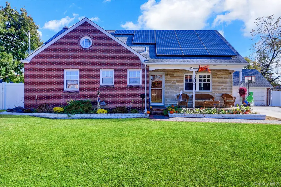 11 W 2nd Street, Deer Park, NY 11729 - Image #2