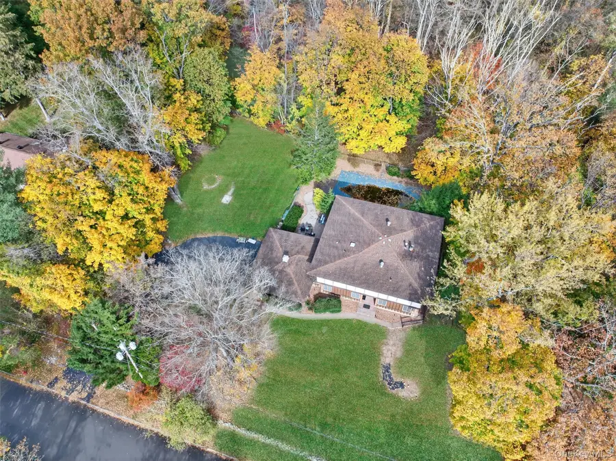2 Kings Gate Road, Suffern, NY 10901 - Image #3