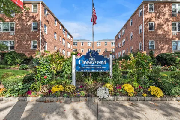 290 Atlantic Avenue #211, East Rockaway, NY 11518