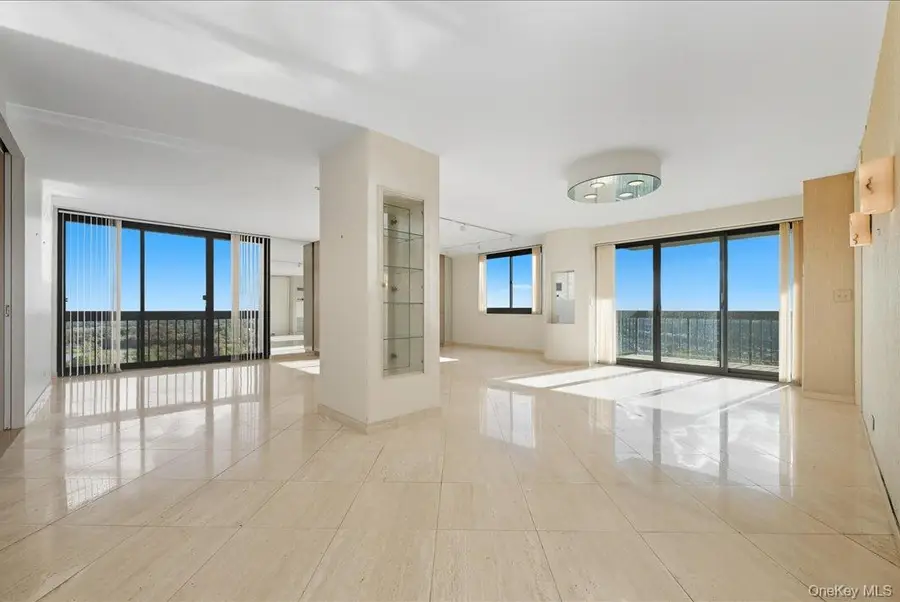 27110 Grand Central Parkway #27W, Queens, NY 11005 - Image #2