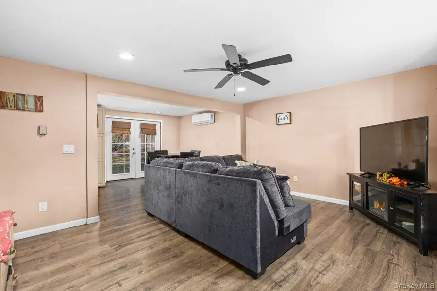 104 Riley Road, New Windsor, NY 12553 - Image #2