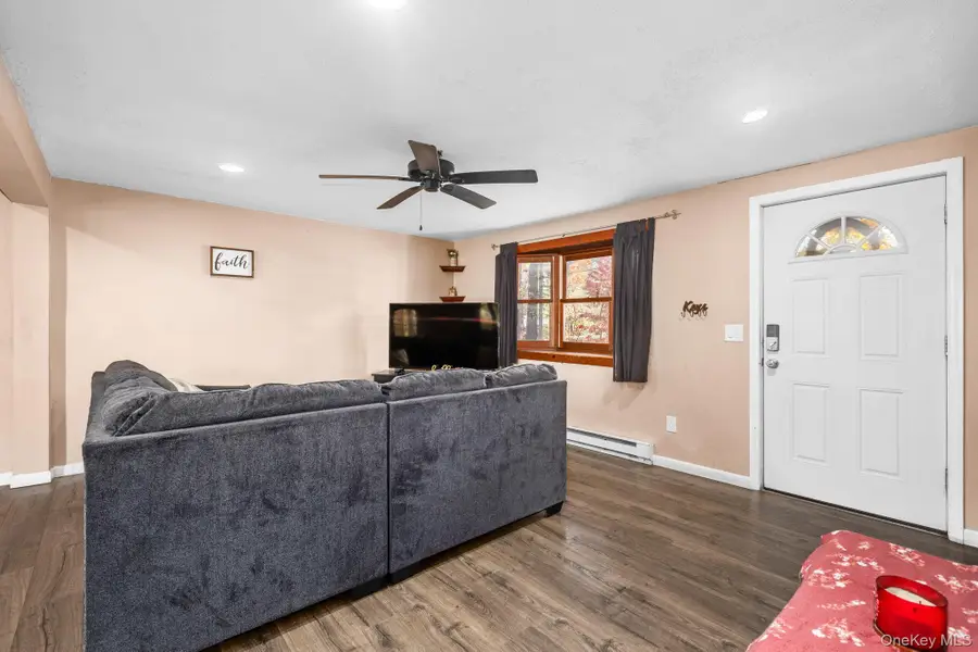 104 Riley Road, New Windsor, NY 12553 - Image #3