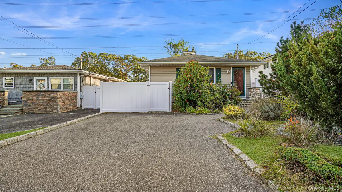 416 Fir Grove Road, Lake Ronkonkoma, NY 11779 - Image #1