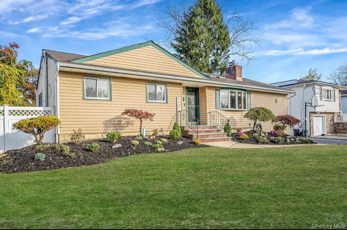 44 Lenox Street, Lindenhurst, NY 11757 - Image #1