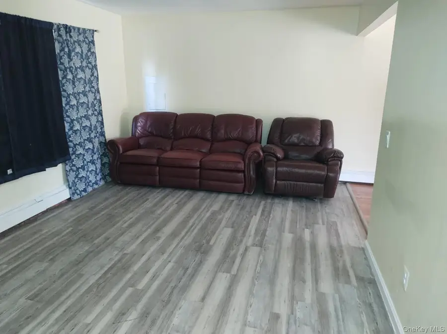 41 Woodbrook Drive, Ridge, NY 11691 - Image #2