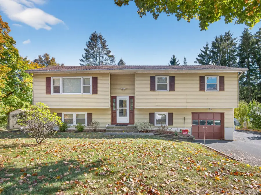 37 Carnation Drive, Nanuet, NY 10954 - Image #3