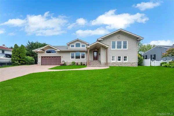 61 Riviera Drive S, Massapequa, NY 11758