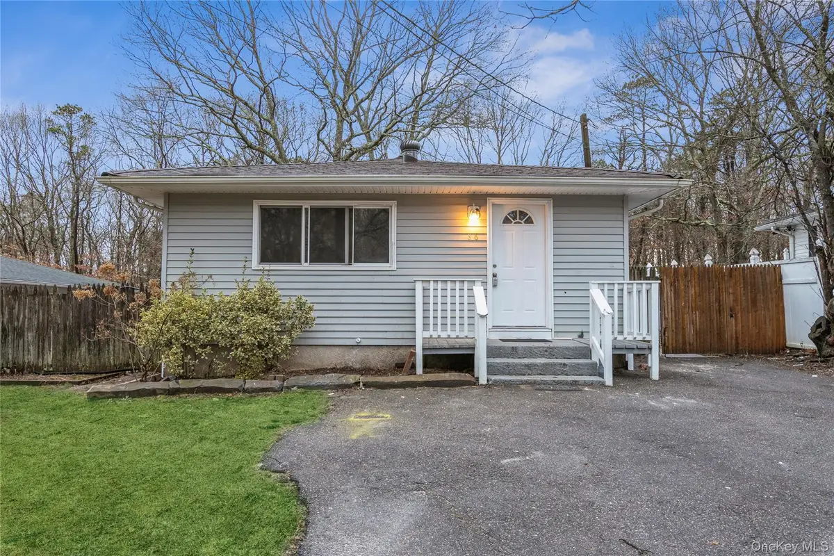 86 Stuyvesant Avenue, Mastic, NY 11950 - Image #1