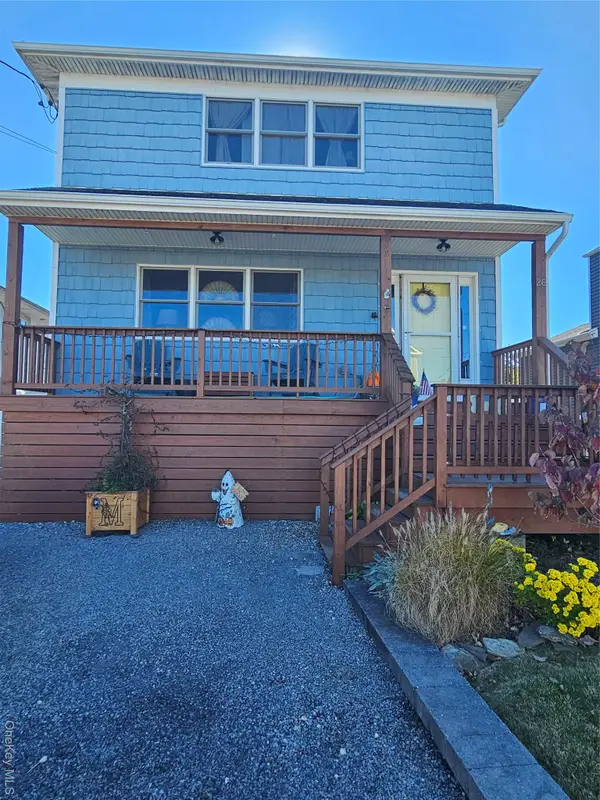 26 Mitchell Avenue, Babylon, NY 11702