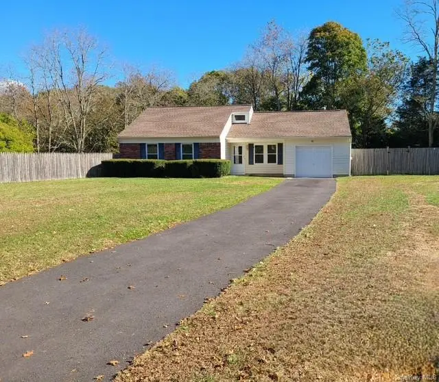45 Malcolm Way, Riverhead, NY 11901 - Image #2