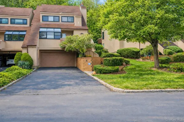 6 John Bean Court, Port Washington, NY 11050