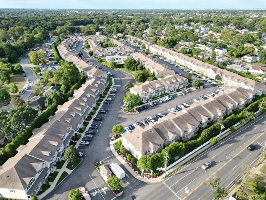 1120 Willow Lane, Valley Stream, NY 11580 - Image #2