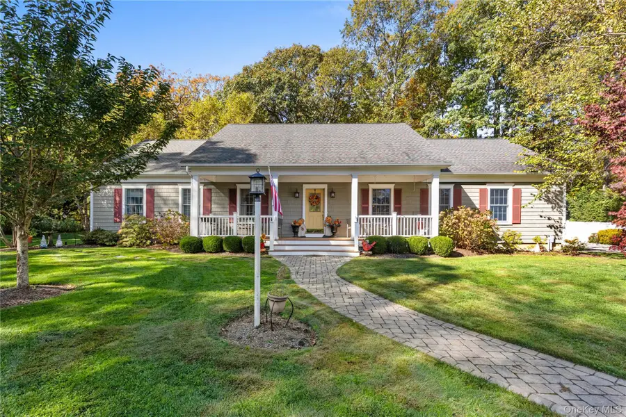 898 Peconic Bay Boulevard, Aquebogue, NY 11901 - Image #2