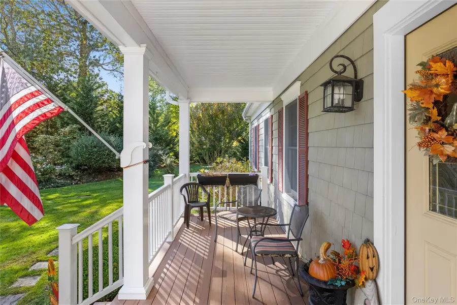 898 Peconic Bay Boulevard, Aquebogue, NY 11901 - Image #3