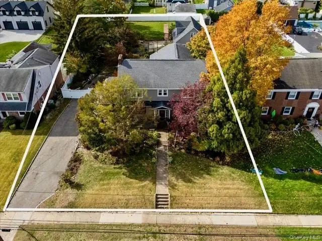 331 Mineola Boulevard, Mineola, NY 11501 - Image #1