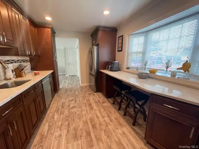 62 Old Farm Road, Levittown, NY 11756 - Image #3