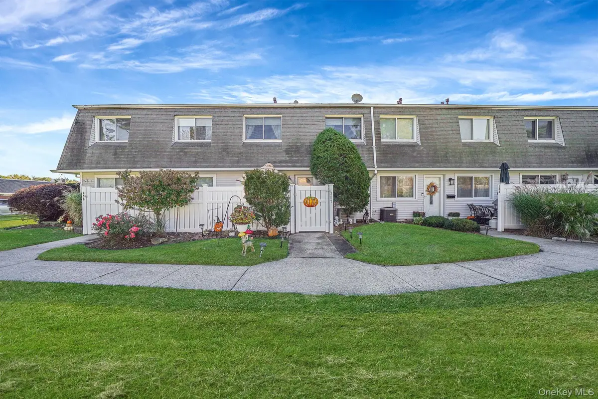 257 Storm Drive, Holtsville, NY 11742 - Image #1