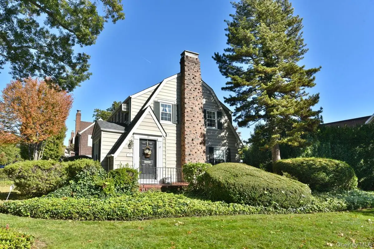 71 Chester Avenue, Garden City, NY 11530 - Image #1