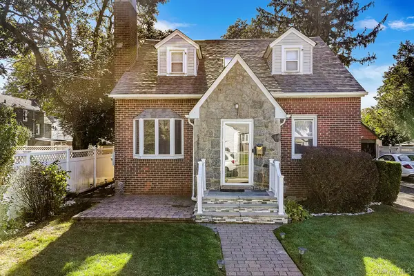 800 Wesley Street, North Baldwin, NY 11510