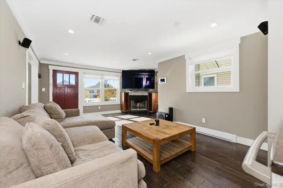 261 W Hudson Street, Long Beach, NY 11561 - Image #3