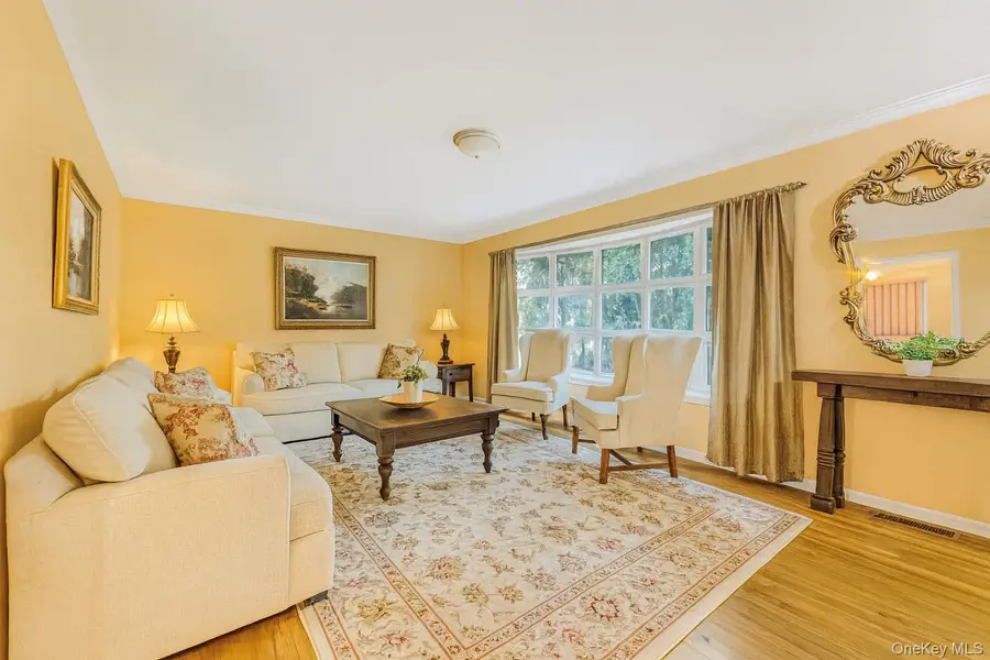 15 Wayne Way, White Plains, NY 10607 - Image #2