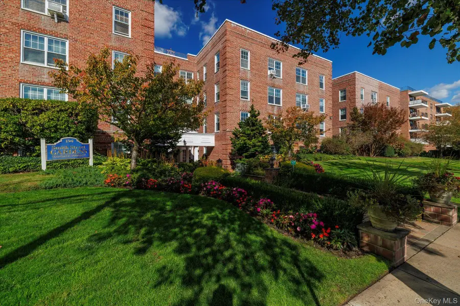 194 Smith Street #1B, Freeport, NY 11520 - Image #2