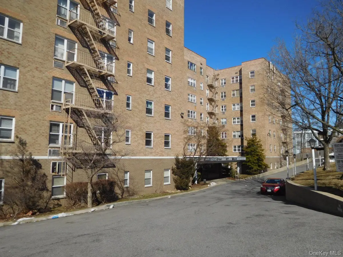 377 N Broadway #601, Yonkers, NY 10701 - Image #1