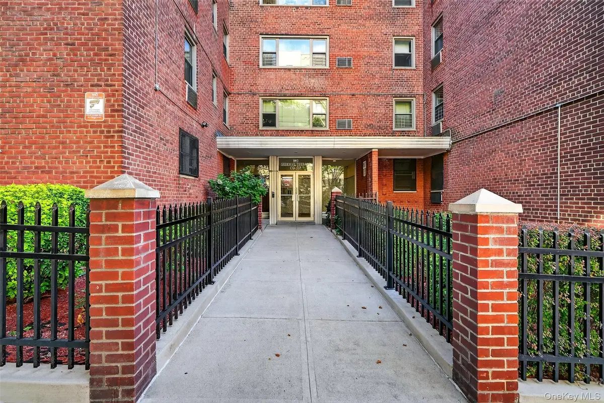 1010 Sherman Avenue #5B, Bronx, NY 10456 - Image #1