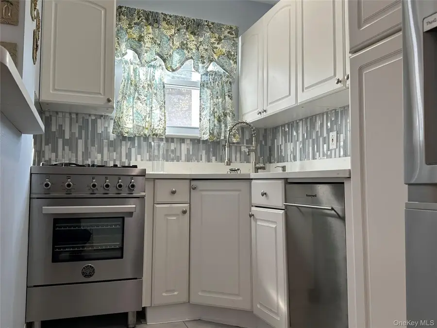 150 Fairharbor Drive #150, Patchogue, NY 11772 - Image #2