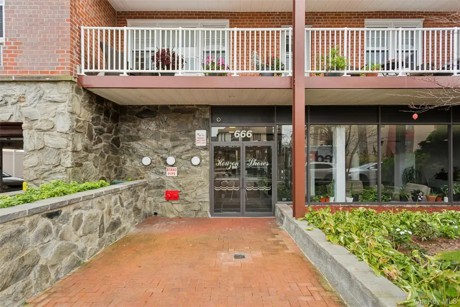 666 Shore Road #5M, Long Beach, NY 11561 - Image #2