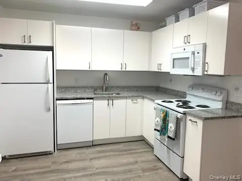 939 Skyline Drive, Coram, NY 11727 - Image #2