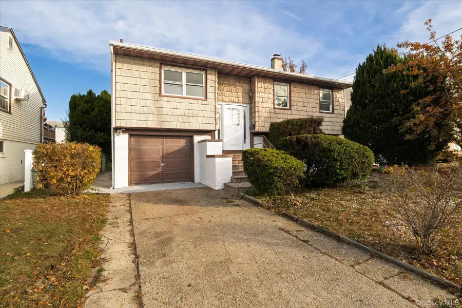 69 E 1st Street, Freeport, NY 11520 - Image #2