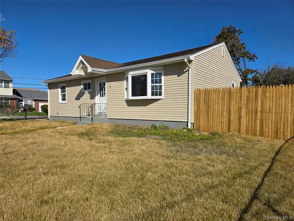 9 Cypress Avenue, Bay Shore, NY 11706